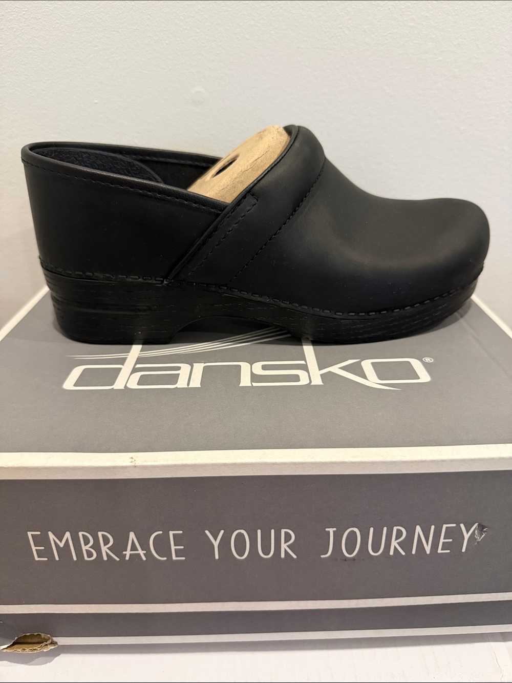 New Dansko Black Size 42